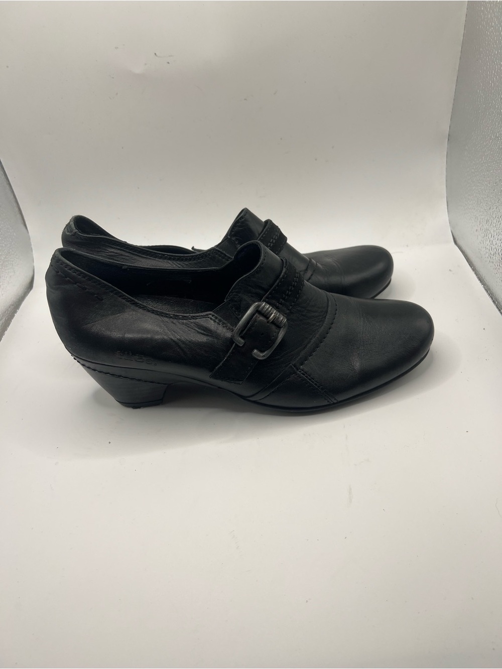Taos Footwear Black Leather Low Heel Slip-On with Buckle